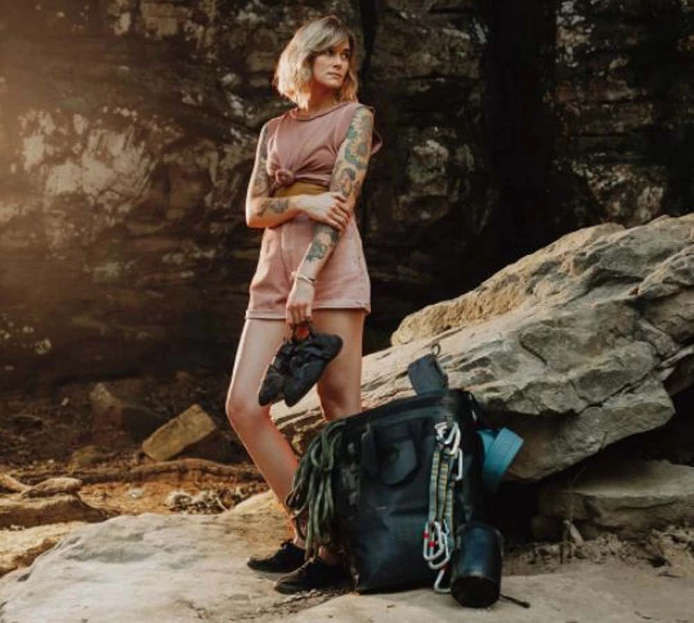 SO ILL On The Roam Climbing Chalk Bag Black Wolf 7 SO ILL On The Roam Climbing Chalk Bag Black Wolf - Image 7