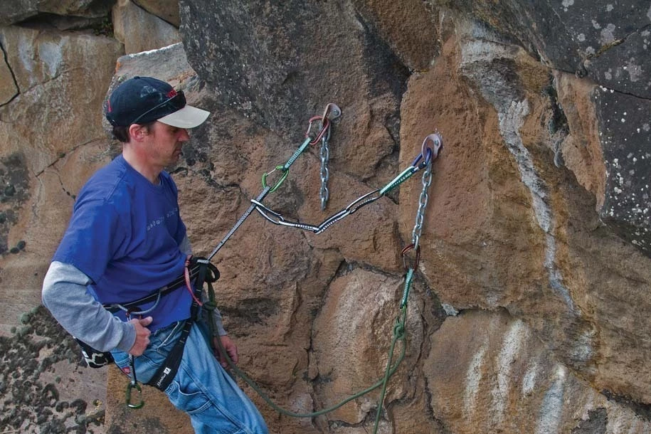 Metolius PASS22 Personal Anchor System -Black/Green 2 Metolius PASS22 Personal Anchor System -Black/Green - Image 2