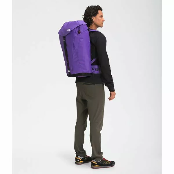 The North Face Cinder Pack 40 Climbing Backpack Peak Purple/TNF Black 2 The North Face Cinder Pack 40 Climbing Backpack Peak Purple/TNF Black - Image 2